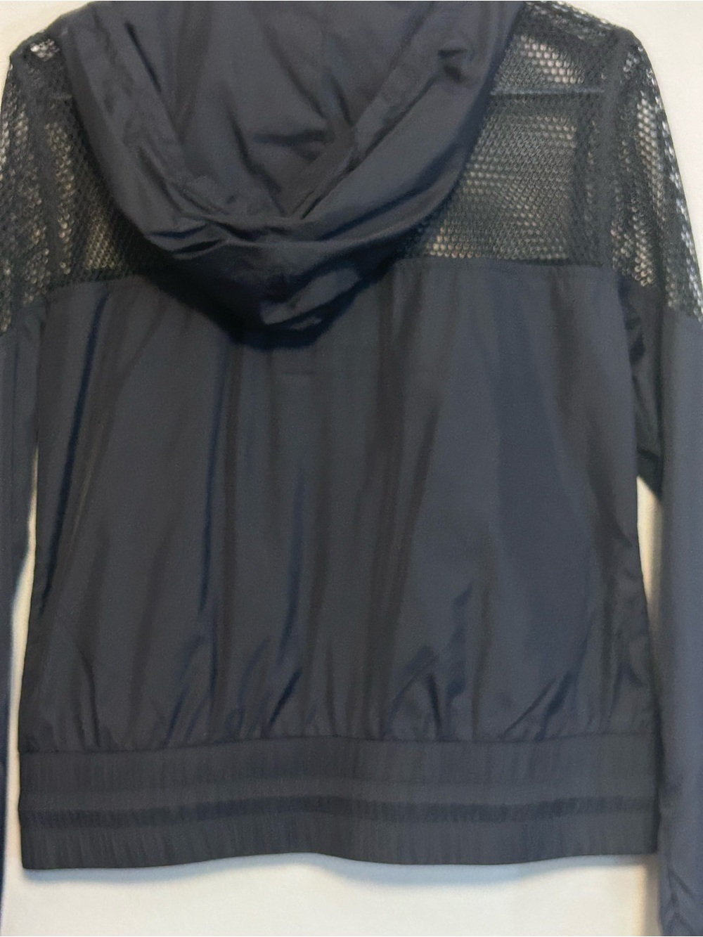True Religion Mesh Cropped Jacket Black Hooded Windbreaker NWT Size S - Picture 9 of 12
